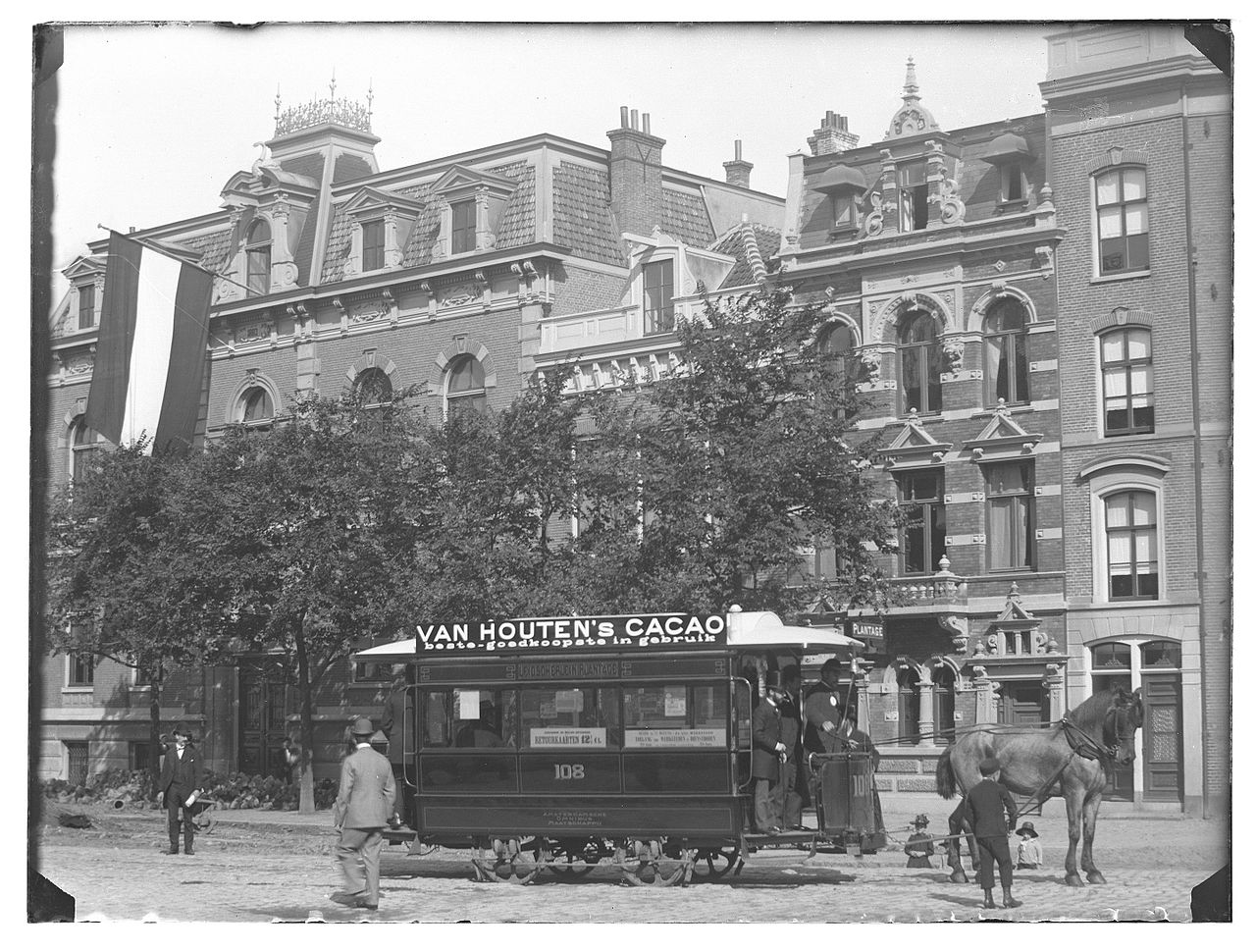 Volledige weergave van Paardentrams op de Weteringschans, foto Jacob Olie